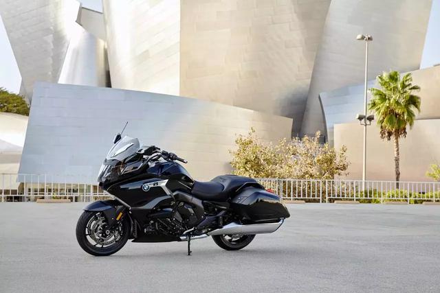 bmw 最新大型巡航摩托车售价公布,高达35.99万人民币!