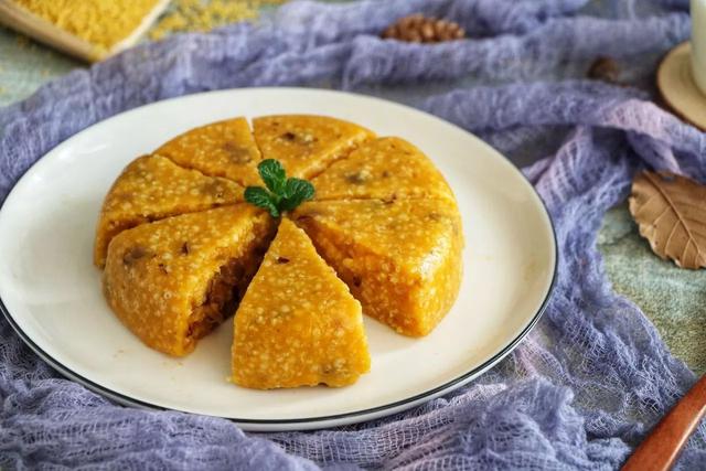 小米别再煮粥了!这样做农村的家宴,婚宴非常抢手!你肯定没吃过