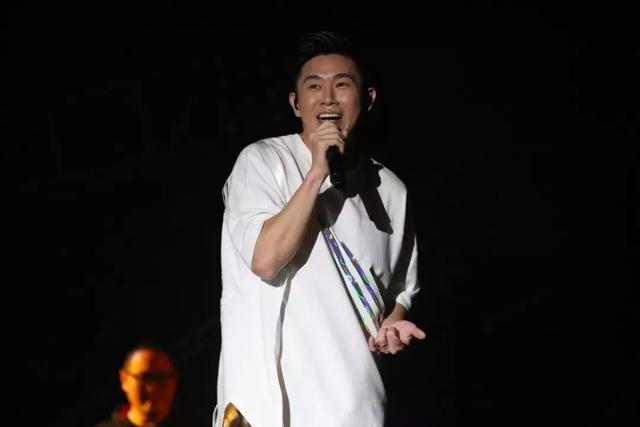 今复出拍剧"立青哥"终于重现江湖?