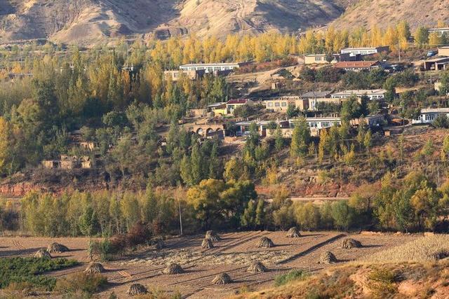 我家境贫寒,女友月薪三万,结婚前一晚我毅然选择分手