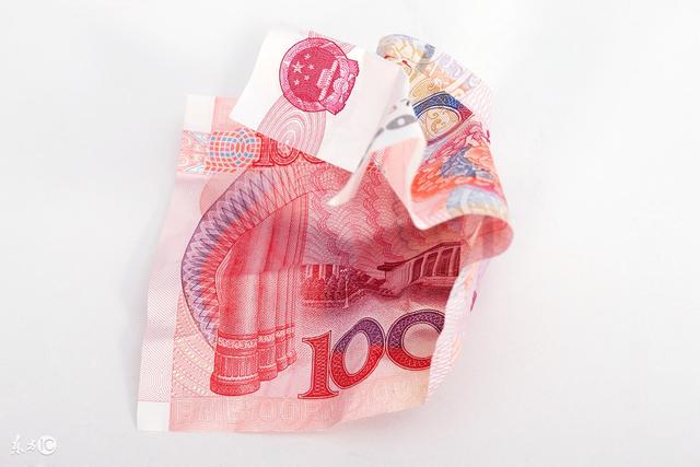 我中奖三百万,和前妻离婚后,母亲却决定替我保管这笔钱