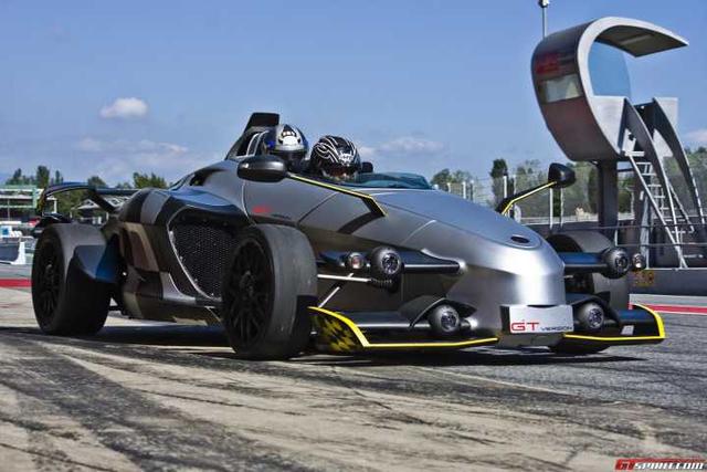 全球跑车介绍特拉蒙塔纳tramontana