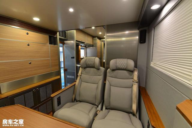 值不值一千万阿莫迪罗征服者f型越野房车