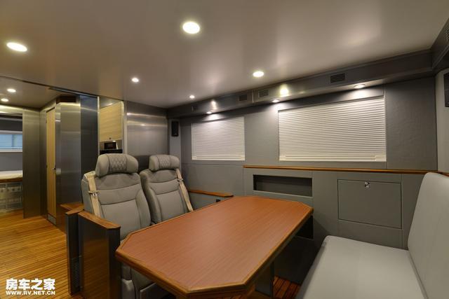 阿莫迪罗征服者f型越野房车