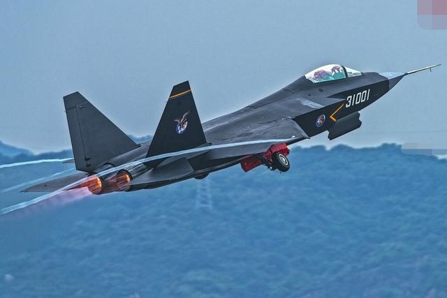 歼31战机一架多少钱?真实价格可能远远超出想象