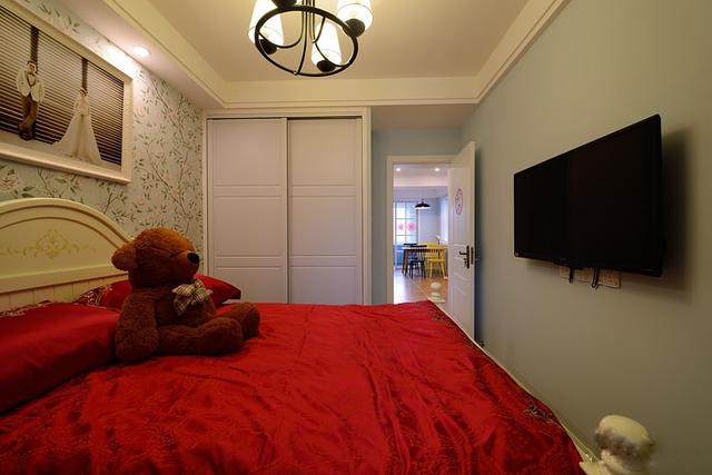 小伙用城里20万首付回农村盖婚房,城里120万房子也没法比!