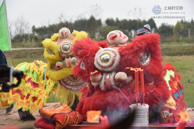 带你一起走进上林巷贤石寨了解非物质文化遗产"灯酒节"