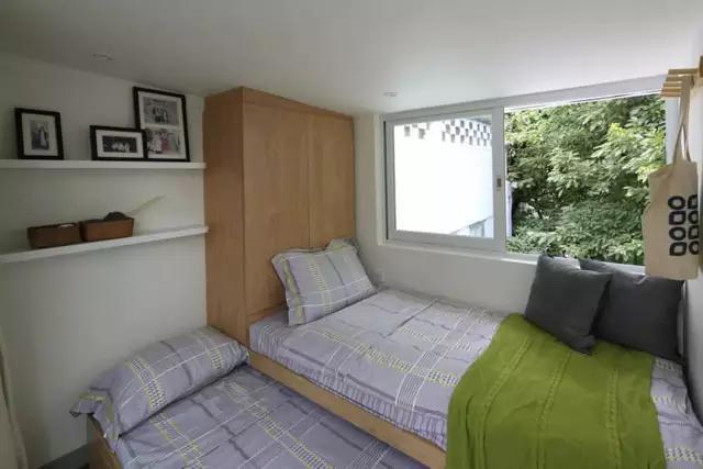 都市蜗居一层仅平米, 窄到无法住人|老房子|采光|楼梯_新浪新闻