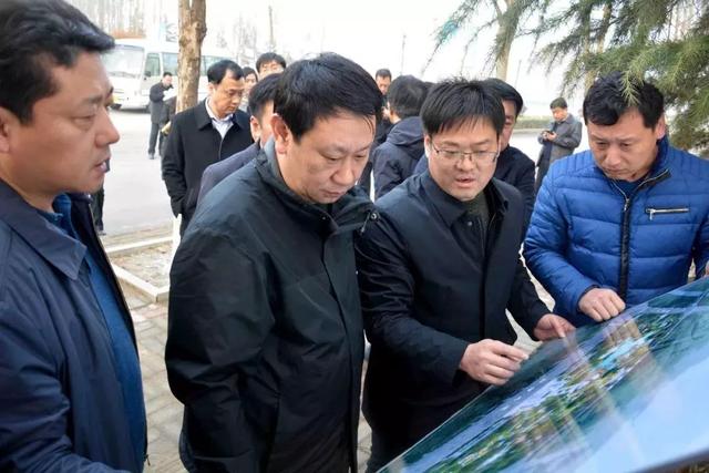 磁县县长刘浩峰就滏阳河综合治理工作现场办公