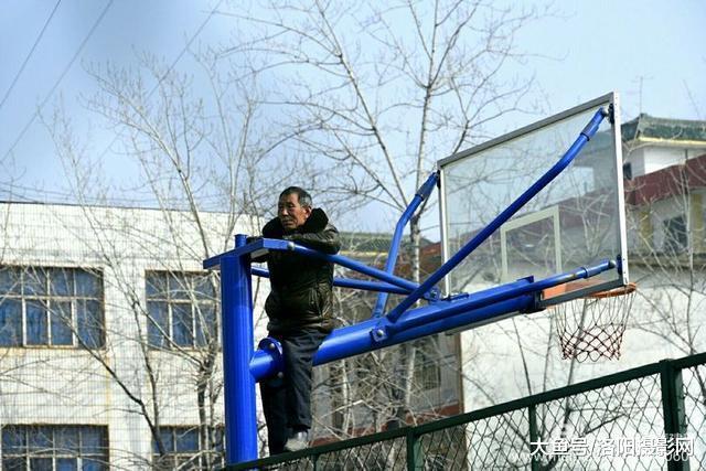 正月十五闹元宵, 新安体育场成了欢乐海洋?