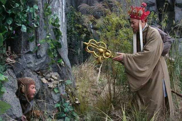 孙悟空被压五行山时,菩提祖师为何不救他,原来他们早有约定!