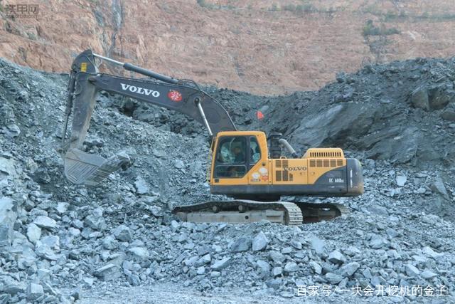 这5款30多吨的矿山大挖销量火爆!你更喜欢谁一点?