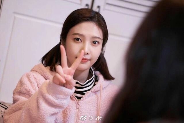 人气新星集体加盟:禹棹焕-joy-文佳煐-金旻载.2.