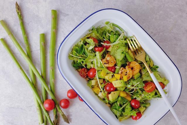天天吃好喝好照样减肥3款简单健康美味的低卡美食不容错过