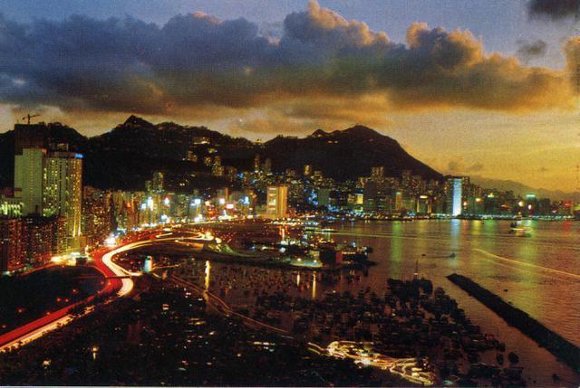 上世纪1980年香港,满满回忆无穷!现在我们的生活水平能达到吗?