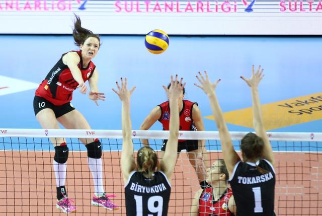 土超女排最新积分榜:银行全取3分位居第二 争