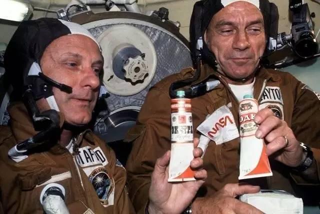 宇航员在太空中喝点酒会怎样后果很严重