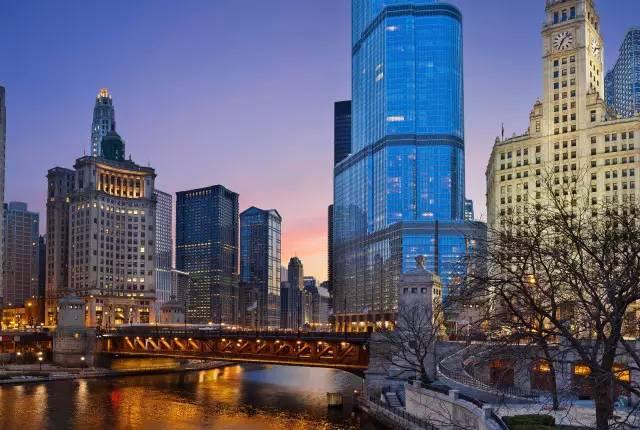 让芝加哥拥有了一座座代表"美国"和"现代"的伟大建筑