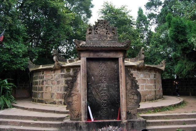 中国有一座墓被称血墓墓主与诸葛亮齐名一千多年就是没人敢盗