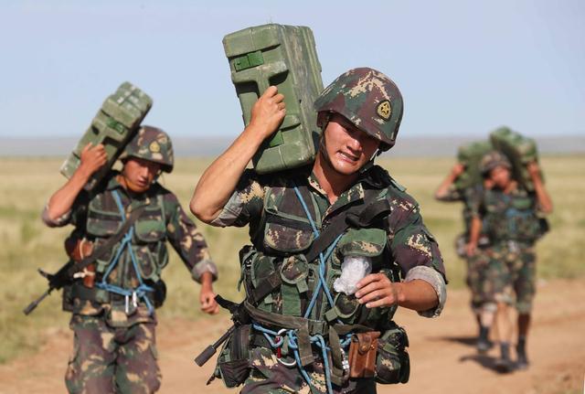 中国战争动员潜力让美军不敢轻易动手?英专家这话在理