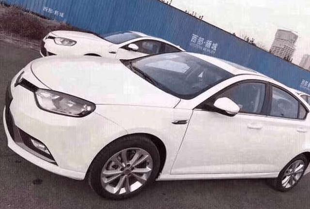 偶遇一批名爵6库存车,工作人员:造型太落伍,5折处理也不好卖