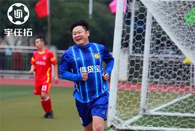 四川全兴众将聚首引爆球迷热情,魏群微博再发