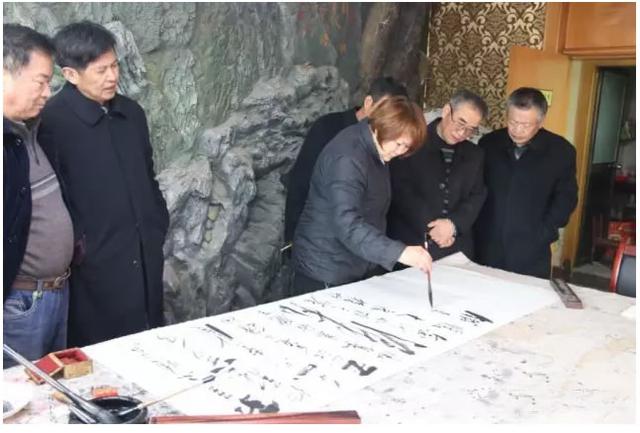 笔墨苍劲雄厚 笔力遒劲自然 观王芬书画作品之印象|王芬|作品|书法