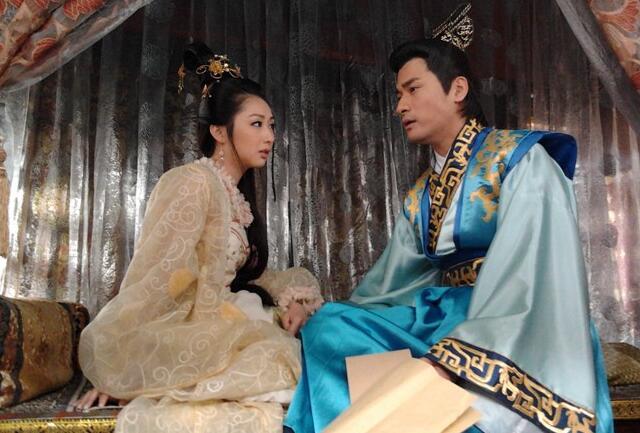 长大后,薄姬嫁给了项羽部将魏豹,生活还算幸福.