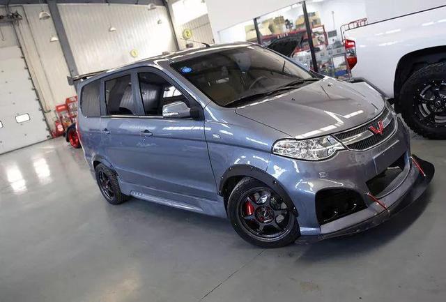 来看看牛人把五菱改装的有多强