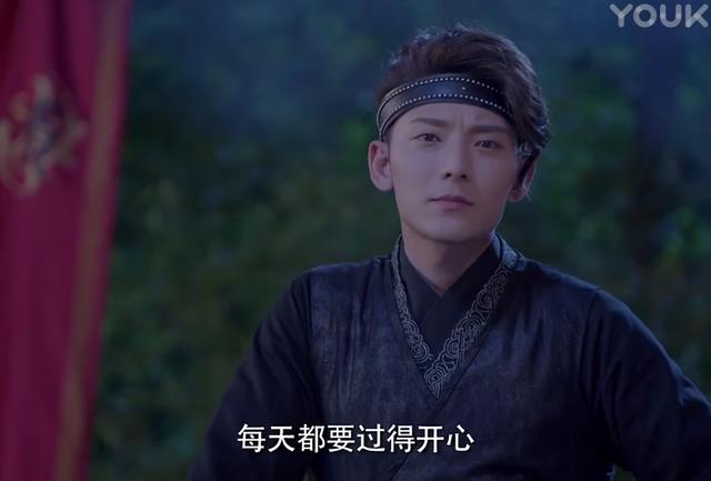 陈翔版寻秦记变项少龙时装秀造型不伦不类辣眼睛