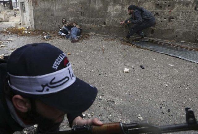 摄影师记录,战场上一个士兵的死亡过程