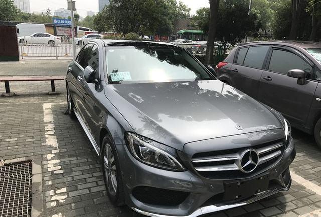 养一台奔驰C200L一年多少钱？你的工资够了吗？