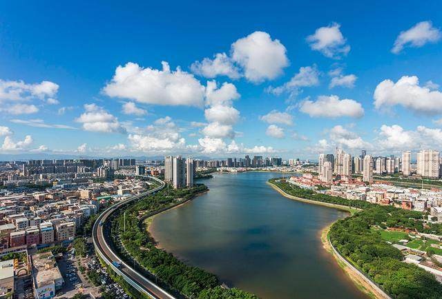 可惜这座人人向往的福建沿海城市惨跌二线原因令人乍舌来