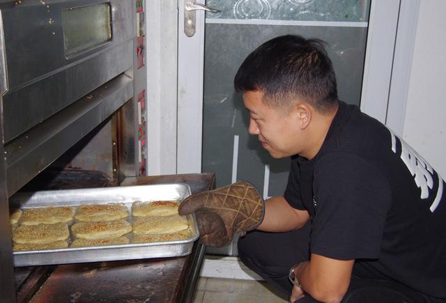 中国学霸另类生财路 跨界玩出新花样