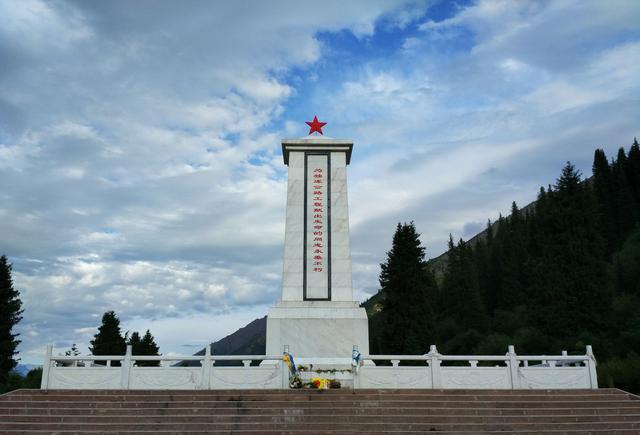 一路向西骑行记第四阶段哈密伊犁10天1364公里