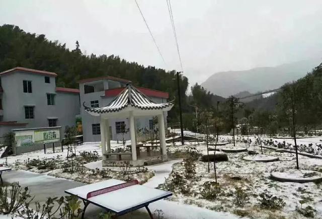 实拍｜笔架山、连山、连州，清远好几个地方都下雪啦