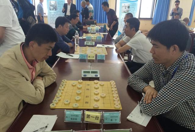 2015年获陕西延安"红牛杯.我是棋王"中国象棋比赛冠军
