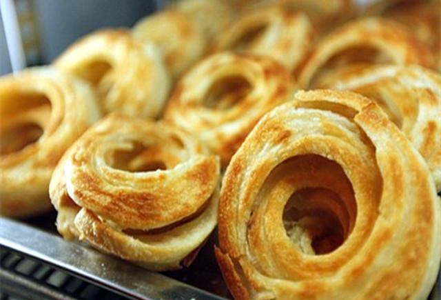 济南一大姐做油旋36年,成非遗传承人,她为啥能成功?