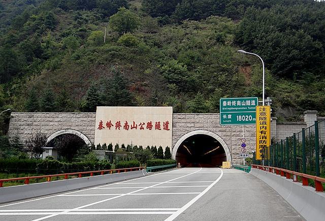 世界第二亚洲第一长公路隧道单洞长1802公里双洞共长3604公里