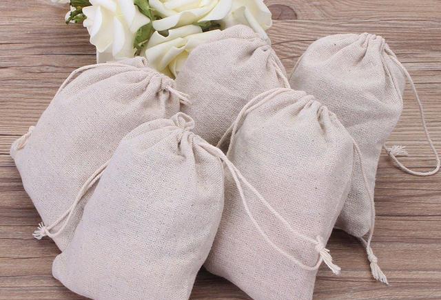 香料包的制作,18种中草药组成,起到出卤香味,去腥解腻的作用