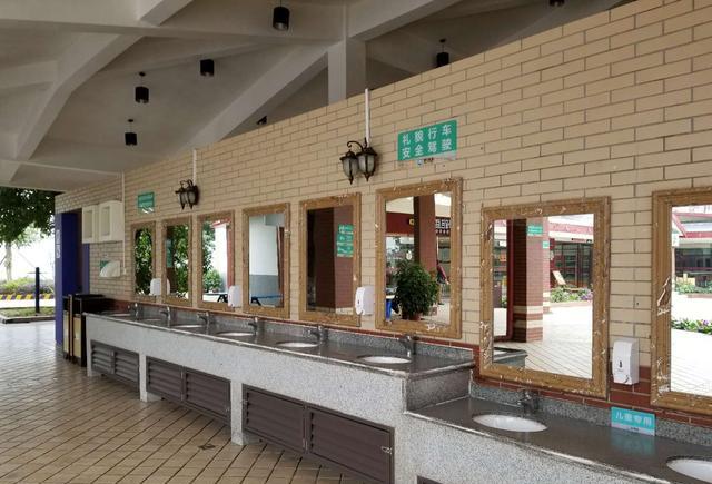 一大批"高大上"的厕所正在袭来!