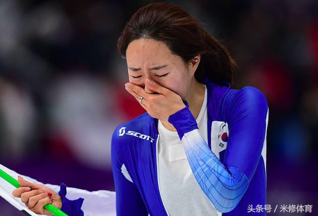 韩国女神无缘冬奥3连冠崩溃大哭日本冠军拥抱获安倍晋三表扬