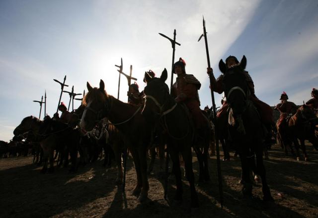 秦朝军队有多强?连外国网友都说:秒杀亚历山大军团