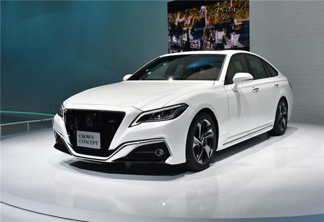 丰田全新皇冠登场,外观比宝马,奔驰更霸气,山口组成员专用车?