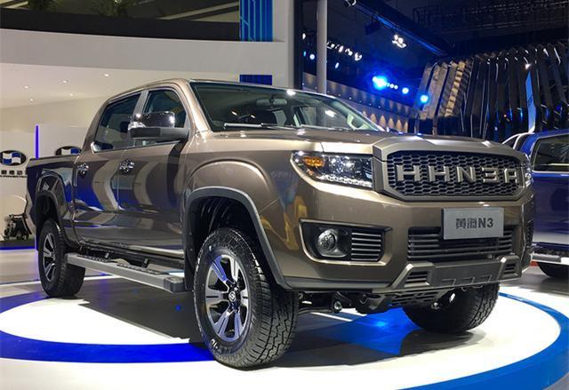 霸气十足的国产皮卡,带四驱只要10万块,还要什么猛禽?