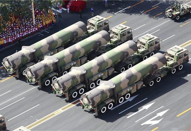 东风41洲际导弹让美国有多害怕发射后可以随时改变打击目标