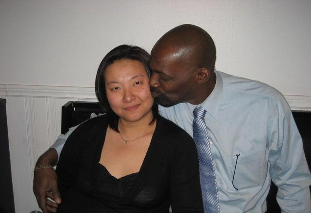 我的前男友是个黑人就因这事现在30岁却怎么也嫁不出去了