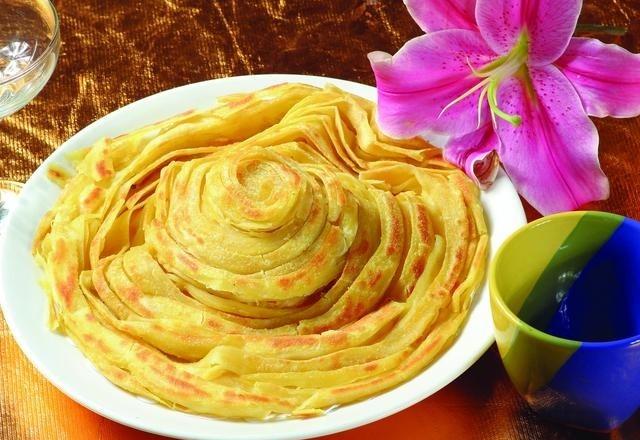 掌握这三个技巧你就能在家做出比手抓饼好吃10倍的酥香草帽饼