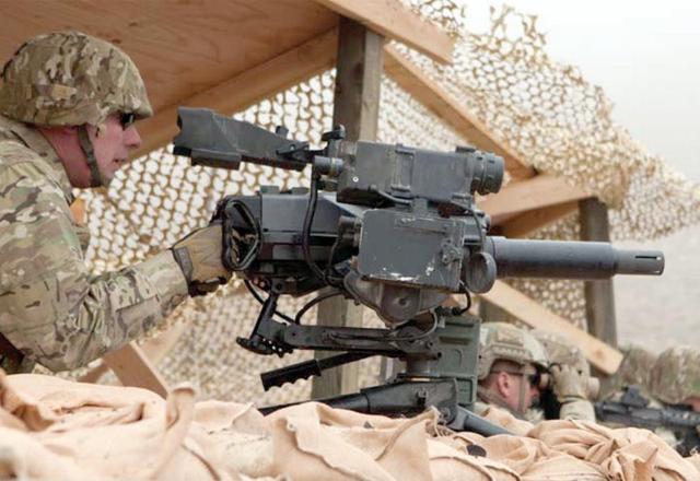 mk47"打击者"自动榴弹发射器