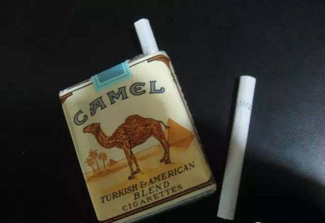 骆驼,应该是进口烟的鼻祖